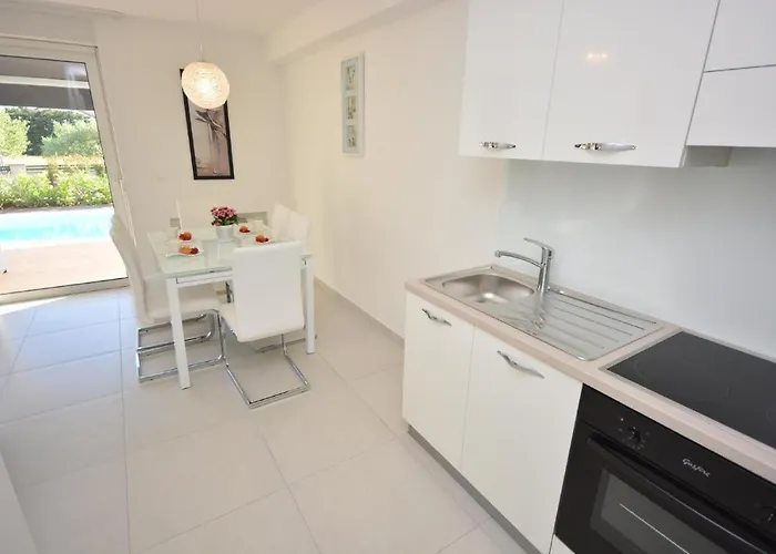 Apartamento 1 With The Swimming Pool Turanj