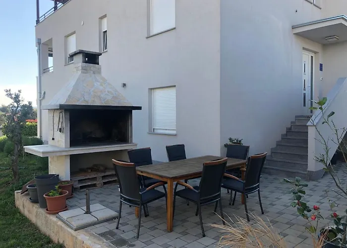 1 With The Swimming Pool Apartamento
