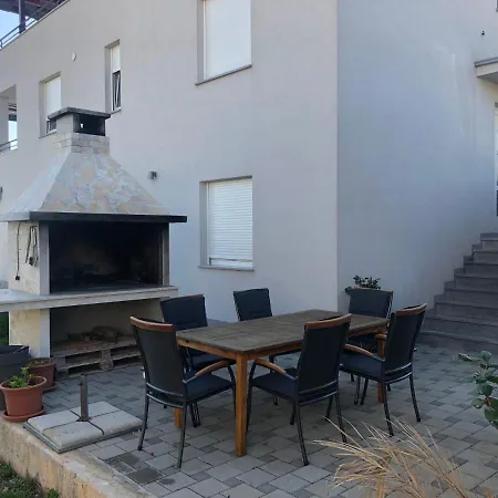 1 With The Swimming Pool Appartement